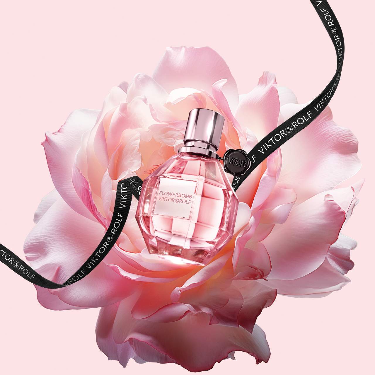 VIKTOR & ROLF FLOWERBOMB WOMENS EAU DE PARFUM